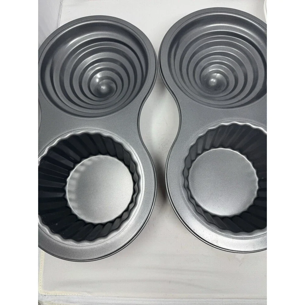Giant Cupcake Pan by Celebrate It®